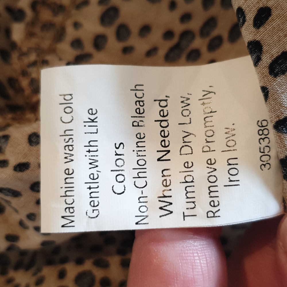 HQ viscose animal print maxi with flutter sleeves - Picture 7 of 8
